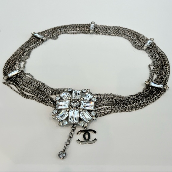 CHANEL SILVER TONE CHAIN CRYSTAL EMBELLISHED BELT NWOTS! - Picture 16 of 17